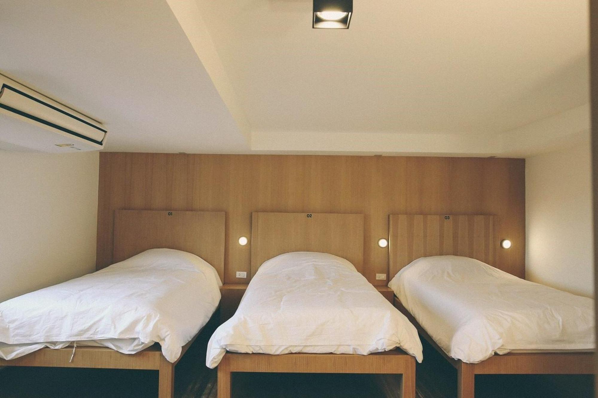 Vestique Hostel Чиангмай Екстериор снимка