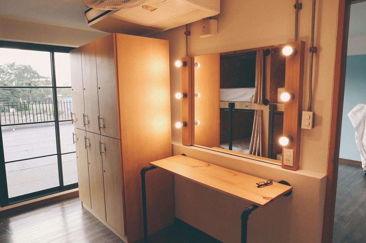 Vestique Hostel Чиангмай Екстериор снимка